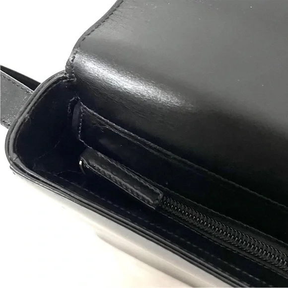 Gucci Black Leather Shoulder Bag - Picture 8 of 16